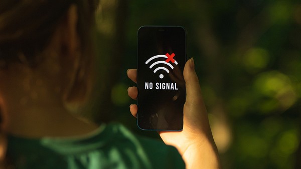 Por que o sinal do celular some em certos lugares?