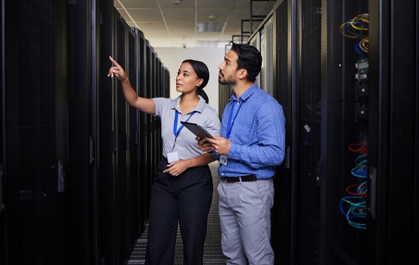 Uma comparação entre data center e servidores cloud