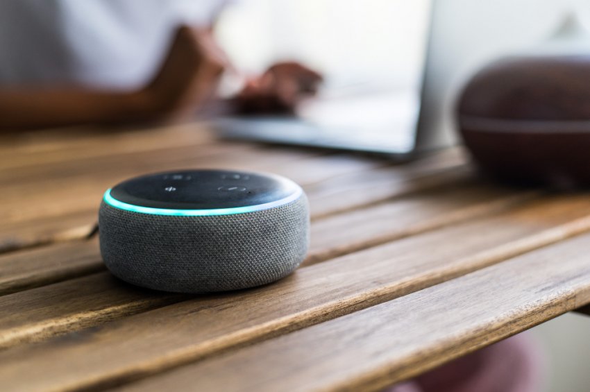 Alexa para idosos: sete funções úteis para quem mora sozinho