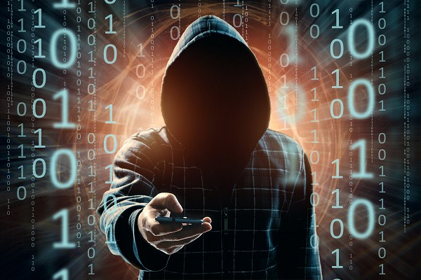 Hacker completa devolução do maior roubo de criptomoedas da história