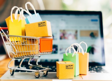 Qual a diferença entre e-commerce e marketplace?
