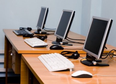 Como escolher o nobreak adequado para suas necessidades